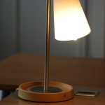 Prachtige tafellamp met harsenamel
