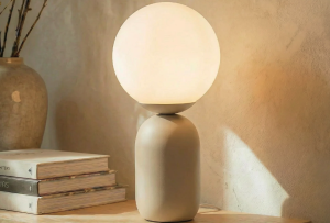 Opal glas draadloze lamp met golvende basis